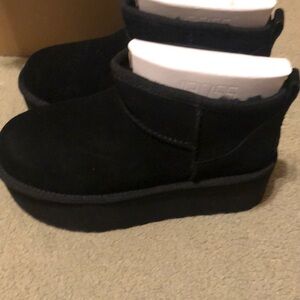 New never worn platform Ugg boots, from a smoke and pet free home